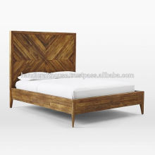 Wooden King Size Antique Finish Bett